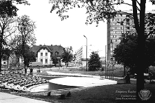 Ulica Targowa : amfiteatr, lata 90. XX wieku