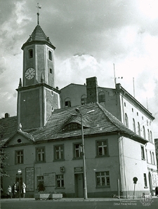 Rynek : ratusz i dworzec autobusowy