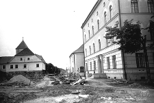 Rynek : ratusz, widok na ulicę Górną