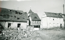 Ulica Górna : stare zabudowania mieszkalno-gospodarcze od ulicy Słowiańskiej