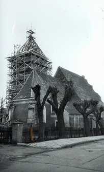 Kościół pw. św. Michała Archanioła : w trakcie renowacji