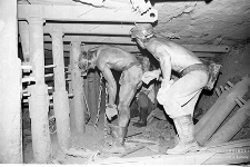 Zakłady Górnicze „Konrad” w Iwinach