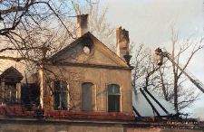 Jastrzębnik : pożar zabytkowego dworu