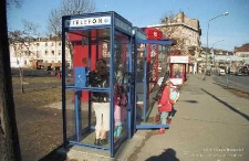 Budki telefoniczne przy ulicy Piastowskiej