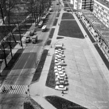 Widok na aleję Niepodległości i na Jamniki