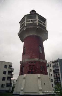 Zabytkowa wieża ciśnień przy ulicy Grabowej