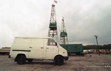 Zakłady G&oacute;rnicze &bdquo;Rudna&rdquo; : budowa szybu wentylacyjnego R-XI