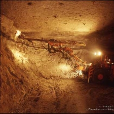 Zakłady Górnicze „Lubin” : chodniki i maszyny