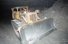 Zakłady Górnicze „Lubin” : prace i maszyny podczas drążenia chodników